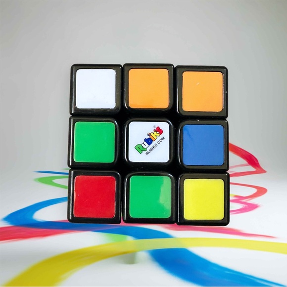 Rubiks 3x3 Cube Puzzle Toy - Picture 1 of 3